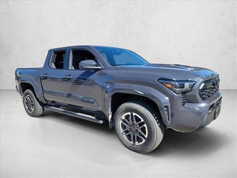 Used 2024 Toyota Tacoma TRD Sport image 14