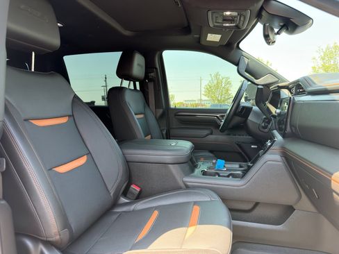 Used 2024 GMC Sierra 3500 AT4 w/ AT4 Premium Plus Package AWD/4WD image 30