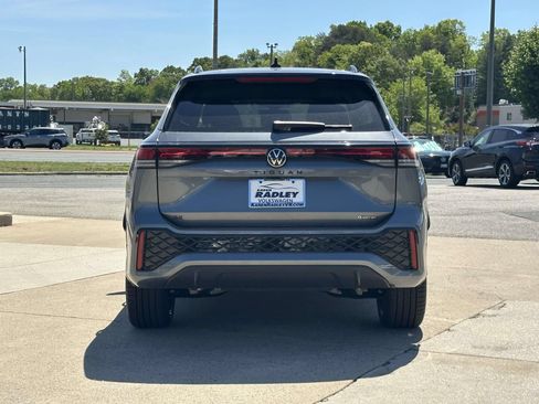 New 2026 Volkswagen Tiguan SE R-Line AWD/4WD image 4