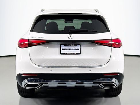 Certified 2026 Mercedes-Benz GLC 300 image 4