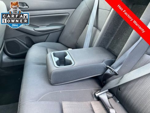Used 2024 Nissan Altima 2.5 SV FWD image 17
