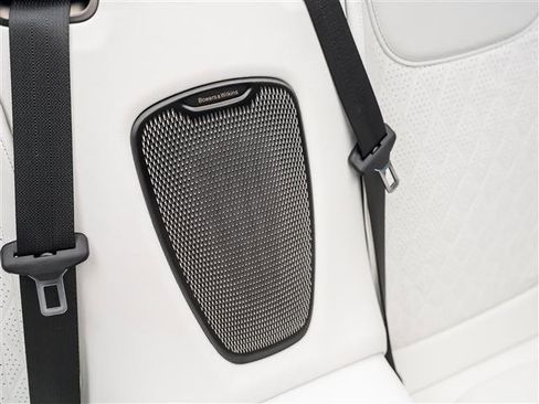 New 2026 Aston Martin DB12 Convertible image 37