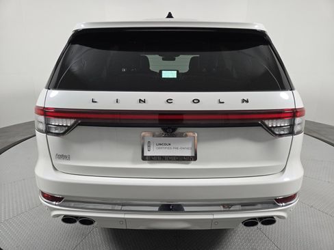 Certified 2025 Lincoln Aviator Black Label image 5