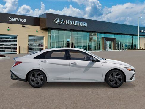 New 2026 Hyundai Elantra Sport FWD image 7