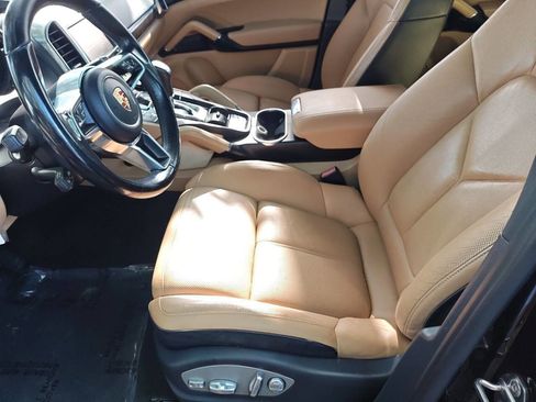 Used 2016 Porsche Cayenne AWD/4WD image 58