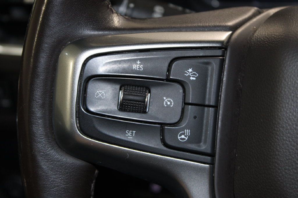 Used 2022 Chevrolet Tahoe LT w/ Luxury Package RWD image 35