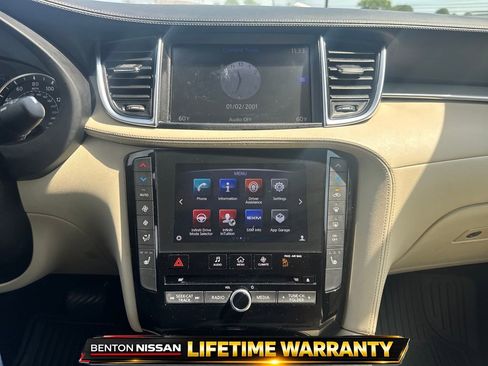 Used 2019 INFINITI QX50 Luxe image 16