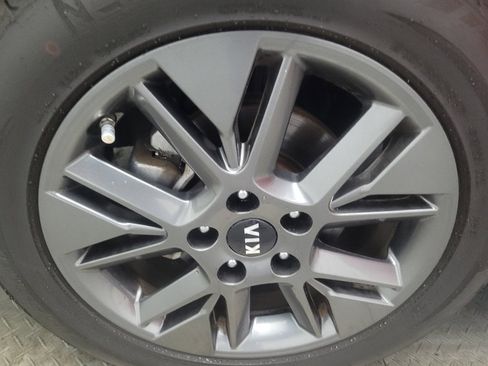 Used 2020 Kia Soul EX FWD image 31