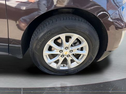 Used 2020 Chevrolet Equinox LT AWD/4WD image 12