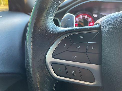 Used 2020 Dodge Challenger SRT Hellcat image 30