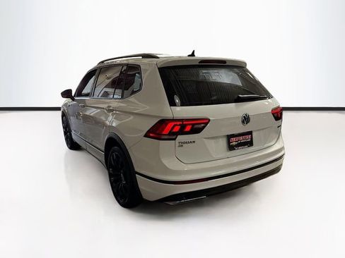 Used 2021 Volkswagen Tiguan SE R-Line AWD/4WD image 8