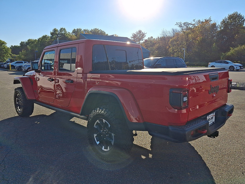 Used 2025 Jeep Gladiator Rubicon AWD/4WD image 5