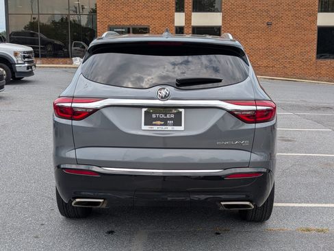 Used 2019 Buick Enclave Essence AWD/4WD image 4