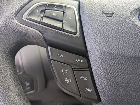 Used 2018 Ford Focus SE image 12