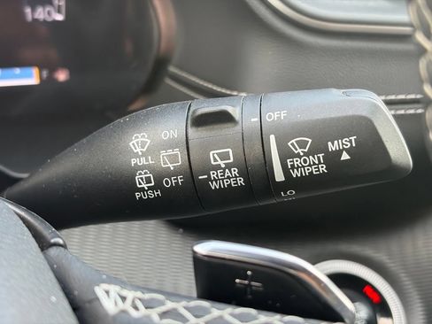 Used 2025 Jeep Grand Cherokee Altitude AWD/4WD image 27