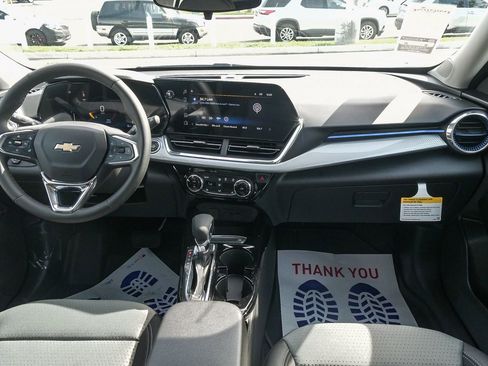 New 2026 Chevrolet Trax LT w/ Driver Confidence Package image 11