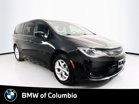 Used 2018 Chrysler Pacifica Touring Plus w/ S Appearance Package image 1