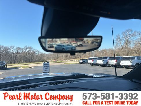 Used 2024 Chevrolet Silverado 2500 High Country w/ High Country Premium Package AWD/4WD image 16