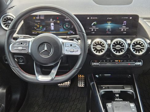 Used 2023 Mercedes-Benz GLA 35 AMG 4MATIC image 21