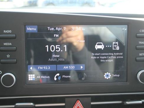 Used 2023 Hyundai Elantra SEL FWD image 5