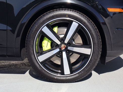 New 2026 Porsche Cayenne E-Hybrid image 27