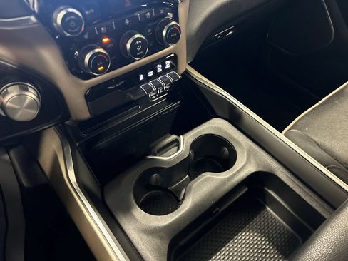 Used 2022 RAM 1500 Laramie AWD/4WD image 25