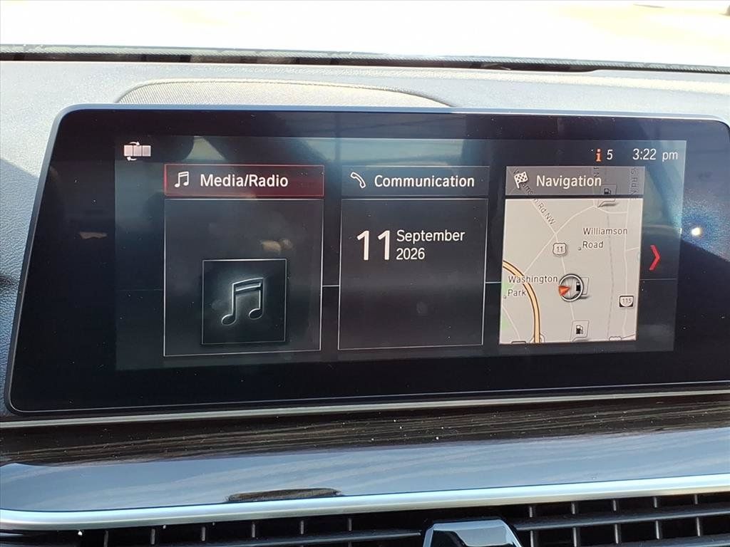 Used 2019 BMW 530i w/ Convenience Package RWD image 28