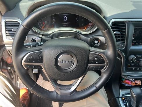Used 2018 Jeep Grand Cherokee Limited RWD image 6