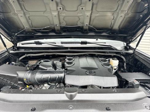 Used 2019 Toyota 4Runner SR5 Premium RWD image 30