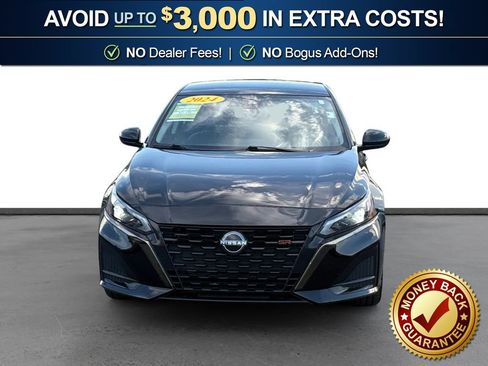 Used 2024 Nissan Altima 2.5 SR FWD image 11