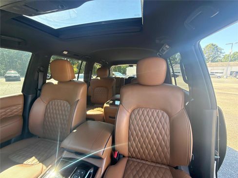 Used 2024 INFINITI QX80 Sensory AWD/4WD image 25
