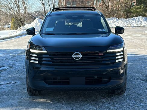 New 2026 Nissan Kicks SR w/ Cold Weather Package AWD/4WD image 3