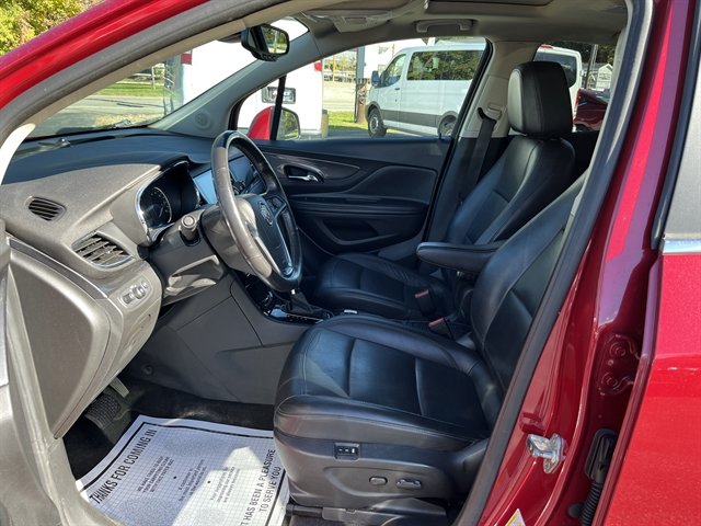 Used 2019 Buick Encore Essence w/ Experience Buick Package AWD/4WD image 18