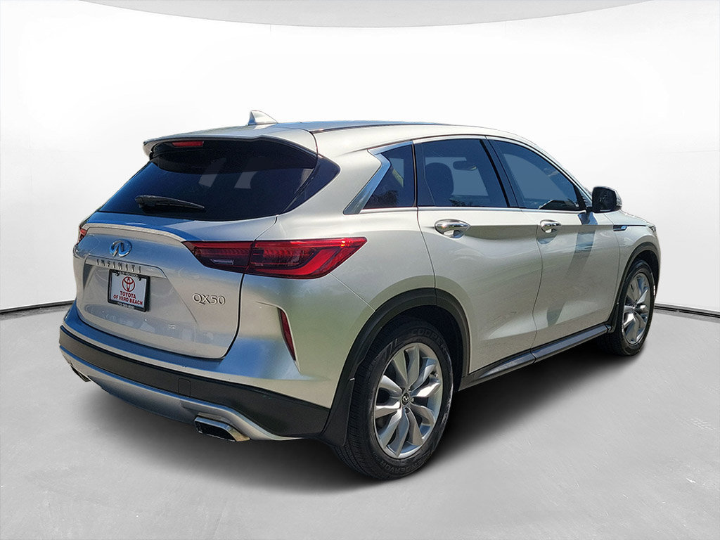 Used 2019 INFINITI QX50 Pure FWD image 4