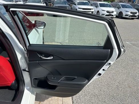 Used 2019 Honda Civic Sport image 17