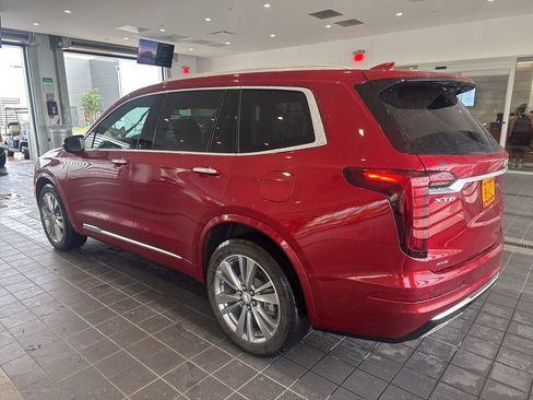 Used 2023 Cadillac XT6 Premium Luxury w/ Platinum Package AWD/4WD image 4