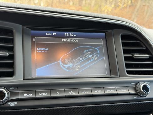 Used 2019 Hyundai Elantra Sport w/ Cargo Package image 10