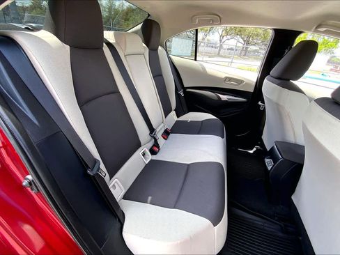 Certified 2025 Toyota Corolla LE image 19