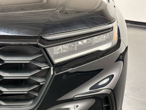 Certified 2023 Honda Pilot Sport image 11