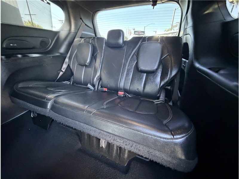 Used 2019 Chrysler Pacifica Touring-L Plus w/ Advanced Safetytec Group FWD image 25