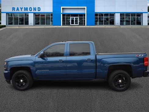 Certified 2018 Chevrolet Silverado 1500 LT w/ All Star Edition image 6
