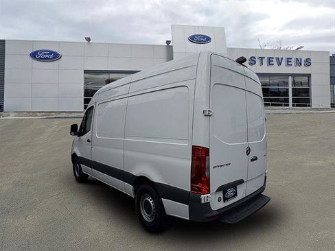 Used 2023 Mercedes-Benz Sprinter 2500 image 3