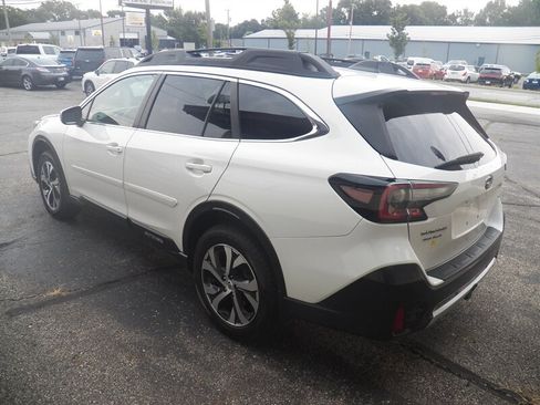 Used 2020 Subaru Outback Limited AWD/4WD image 4