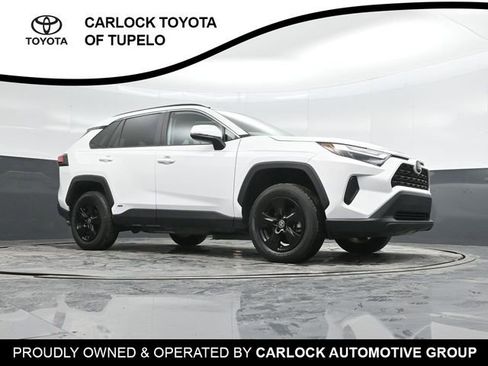 Used 2025 Toyota RAV4 XLE image 39