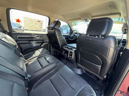 Used 2019 RAM 1500 Laramie AWD/4WD image 31