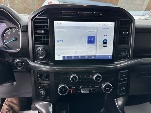 Certified 2022 Ford F150 XLT w/ Equipment Group 302A High image 13