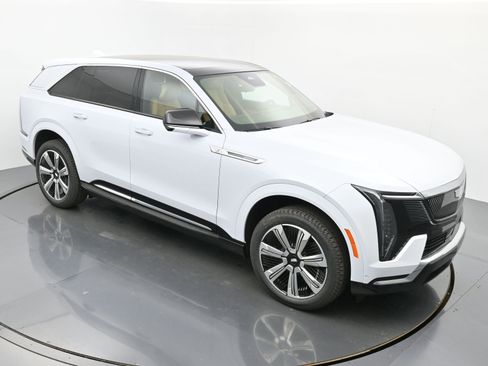 New 2026 Cadillac Escalade IQ Luxury 2 image 29