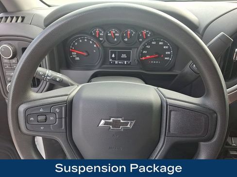 Used 2025 Chevrolet Silverado 1500 Custom Trail Boss AWD/4WD image 4