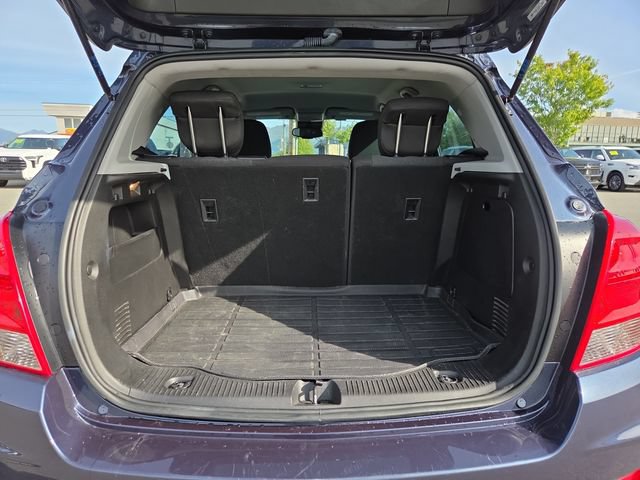 Used 2018 Chevrolet Trax LS AWD/4WD image 23