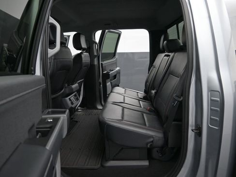 Used 2024 Ford F250 Lariat w/ Sport Appearance Package image 12